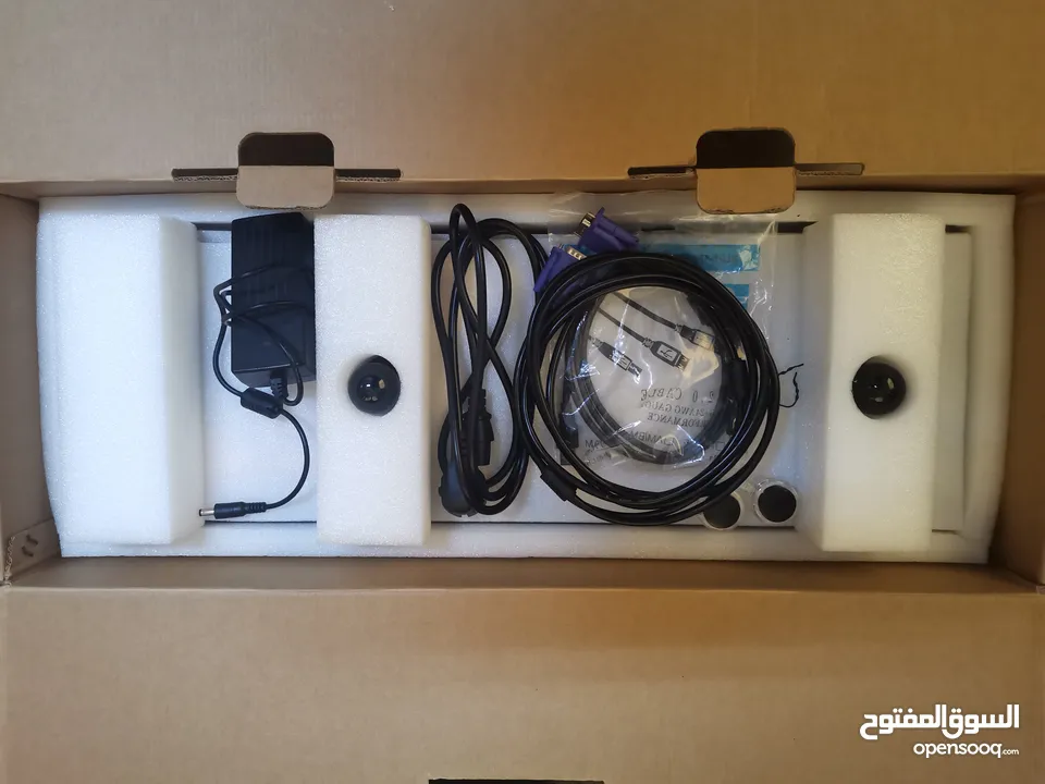 **للبيع: جهاز ألعاب الأركيد Pandora's Box 11D Plus مع شاشة 32 بوصة وإضاءة LED.