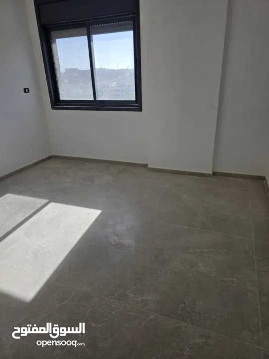 شقه للبيع بمنطقه البيره