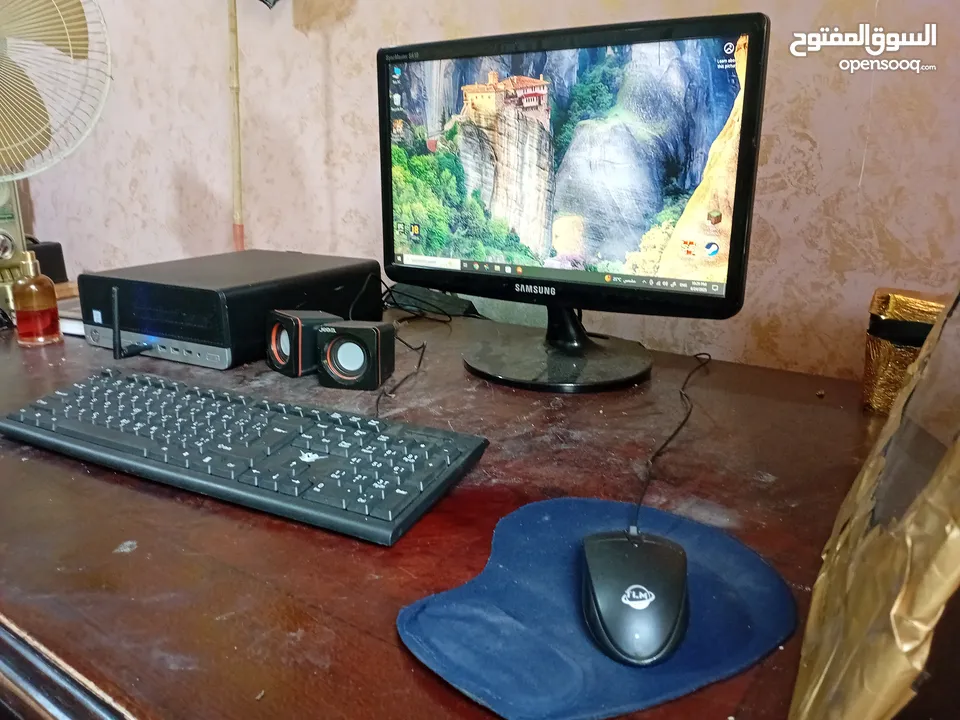 كمبيوتر hp جيل ثامن بحاله ممتازه سريع ومناسب للتوجيهي والجامعات