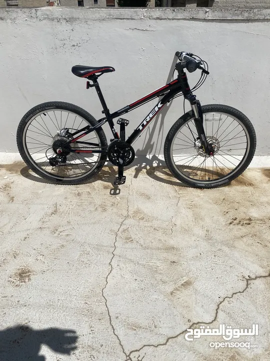 Superfly 24disc TREK one of the best bikes for mountain tracks