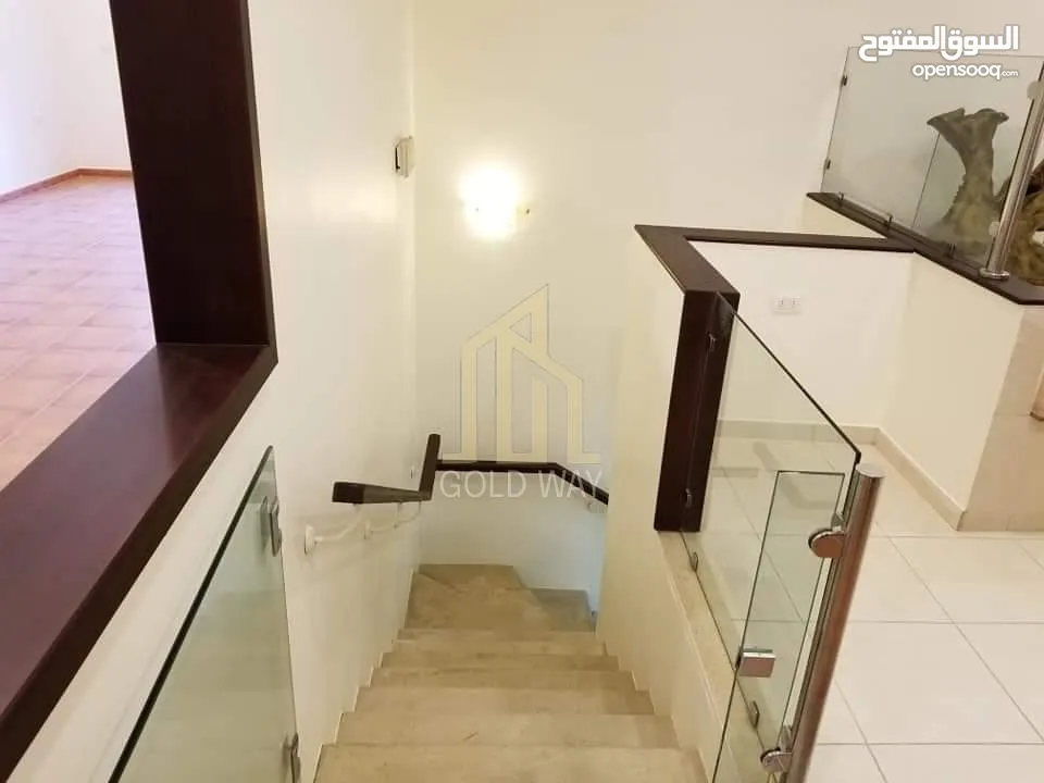 عقار مميز في موقع مميز في عبدون شقة (دوبلكس) 230م بدون ترس بسعر مميز / ref 9074