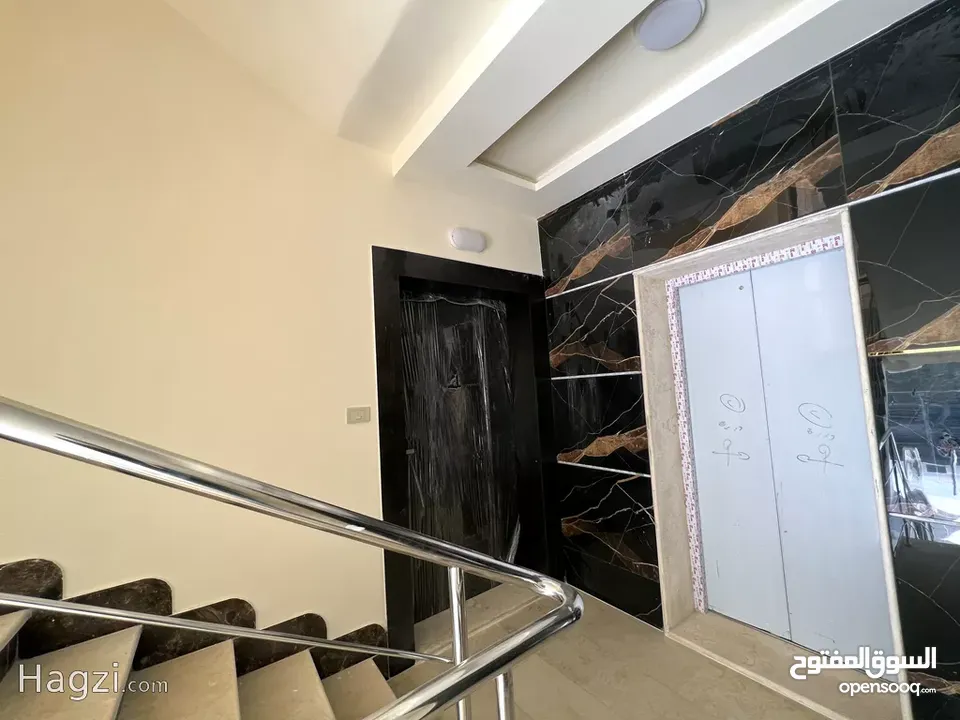 شقة ارضيه جديدة مع مدخل خاص و حديقة خلفيه ( Property ID : 31714 )