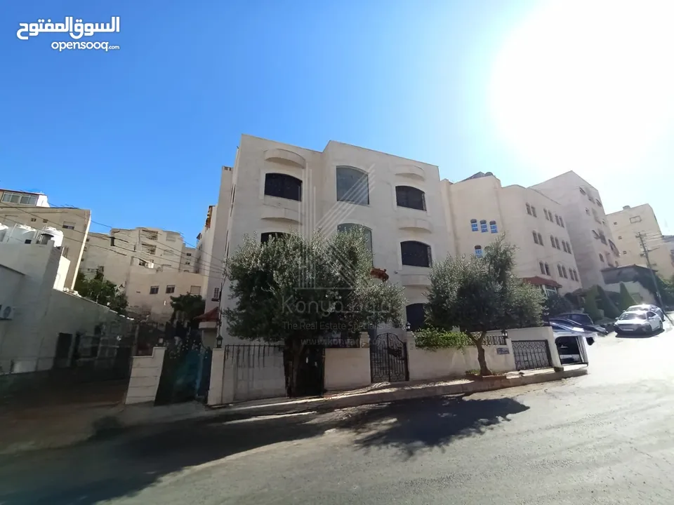 عمارة سكنية للبيع في عمان - عرجان