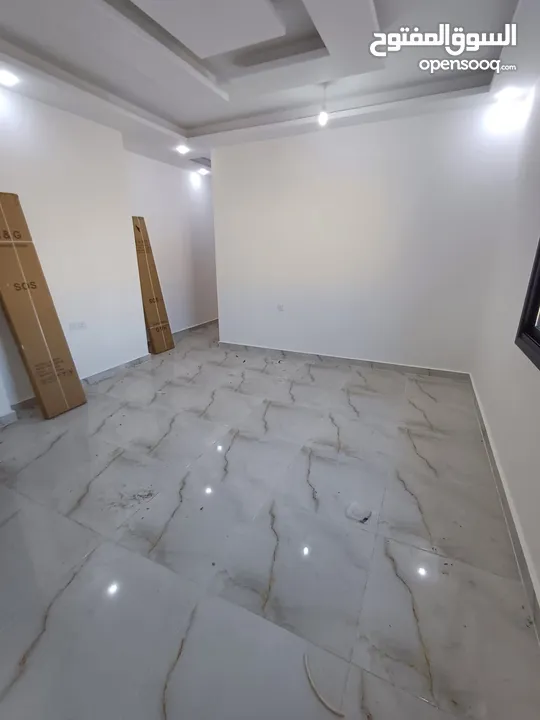 شقة فاخرة للبيع التاسعة ط3هندسي رواف 161اطلالة بحرية دائما