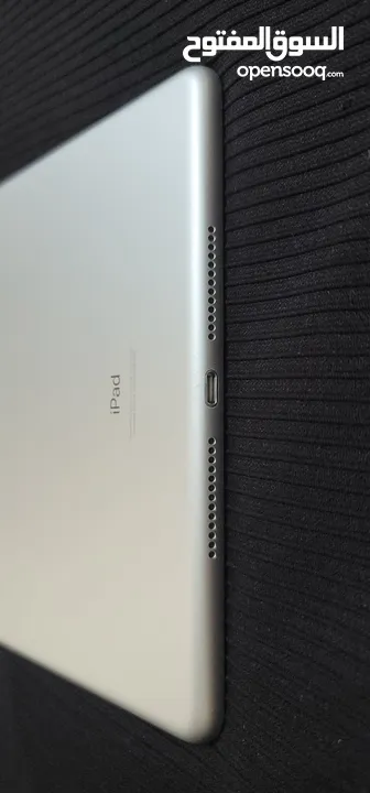 IPAD 9 64gb used like new