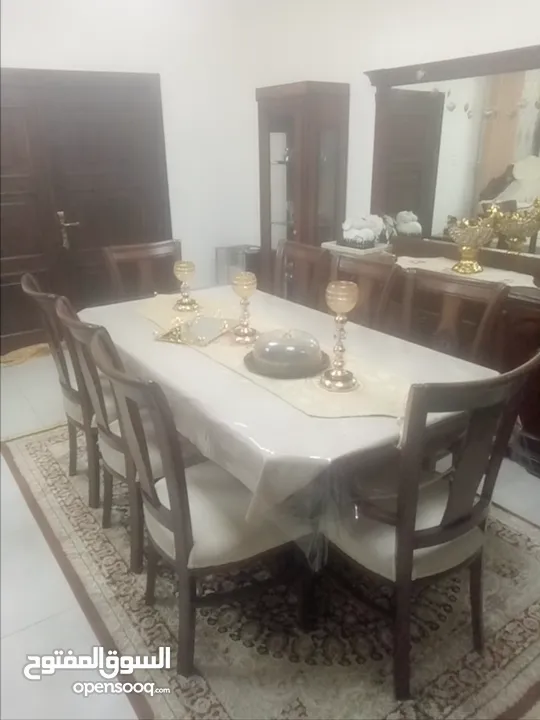 طاولة سفرة ثمانية مقاعد بحال الجديد موديل ثقيل خشب زان صنف ممتاز