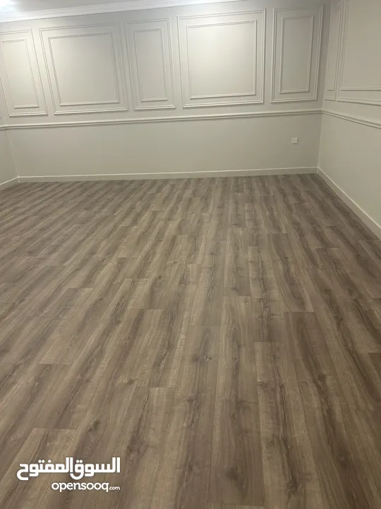 Flooring vinyl and carpet (ارضيات الفينيل والسجاد)