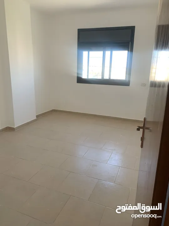 تأجير شقة طابق اول واد ابو اكتيلة