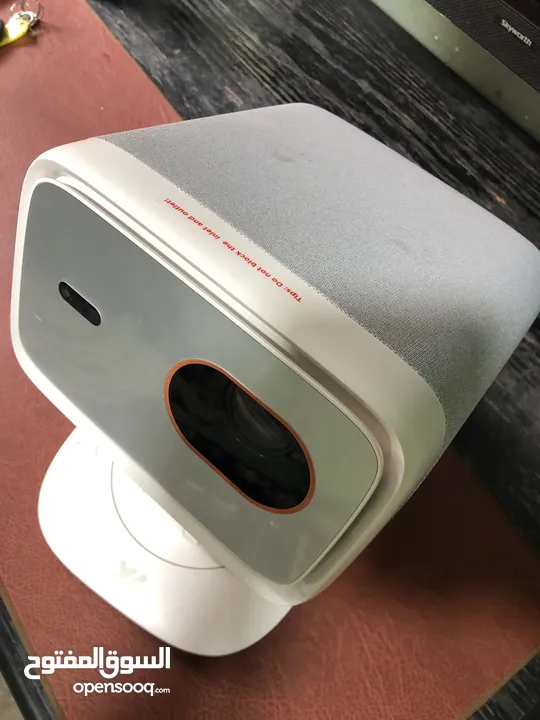 Projector lenova  بروجيكتور لينفو استعمال سبوعين فقط