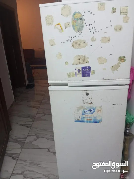 اثاث مستعمل