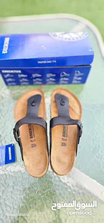 للبيع نعال BIRKENSTOCK مقاس 44 جديد