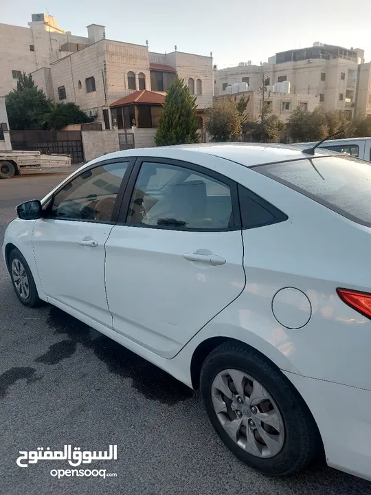 اكسنت 2016 للبيع