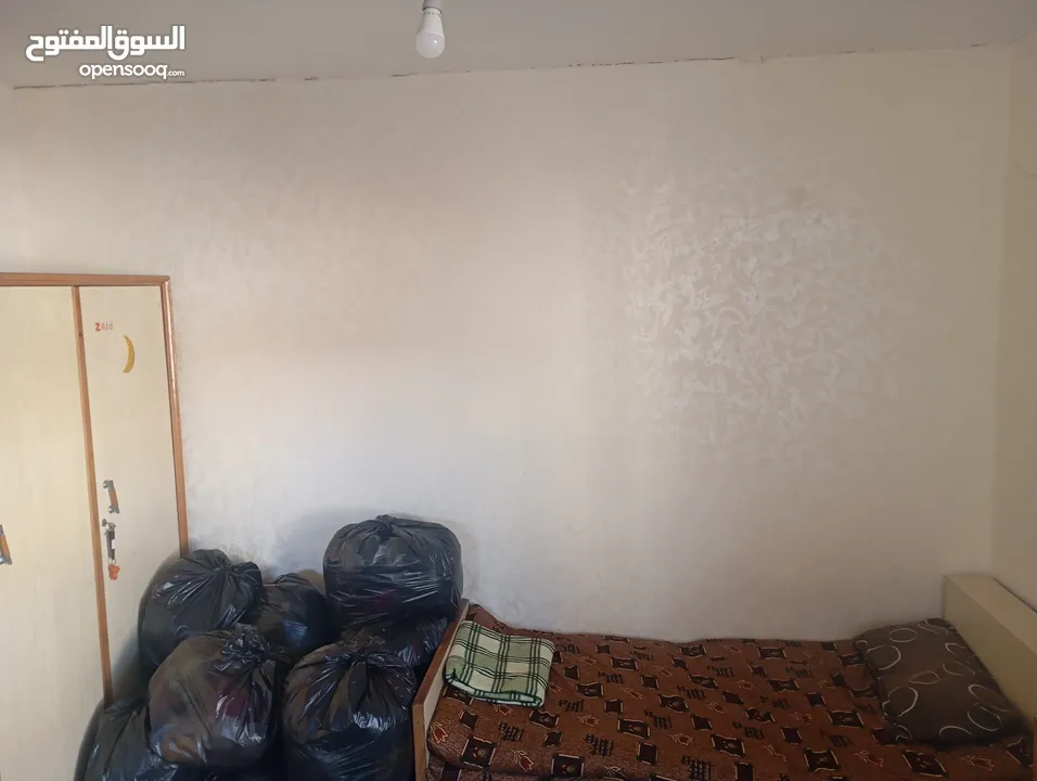 شقة للبيع في ضاحية الرشيد خلف ماي ماركت