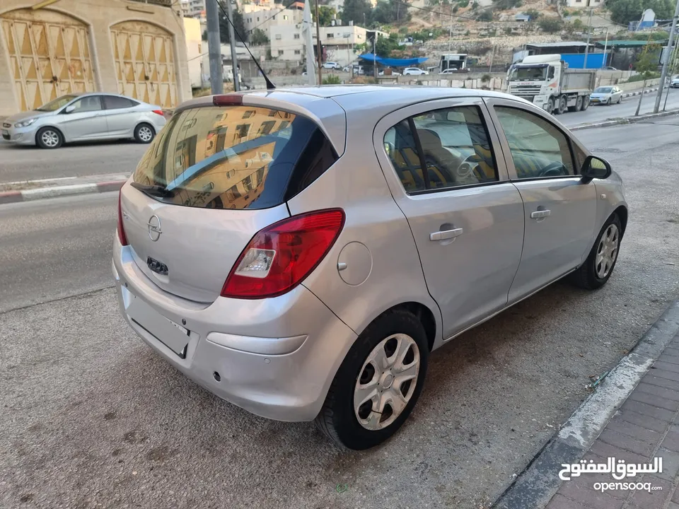 ابل كورسا جير عادي