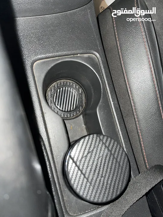 شحنة كامله من اكسسوارات السيارات الاكثر مبيعاً على الانترنت بسعر الاستيراد و بجودة مش عند اي احد.