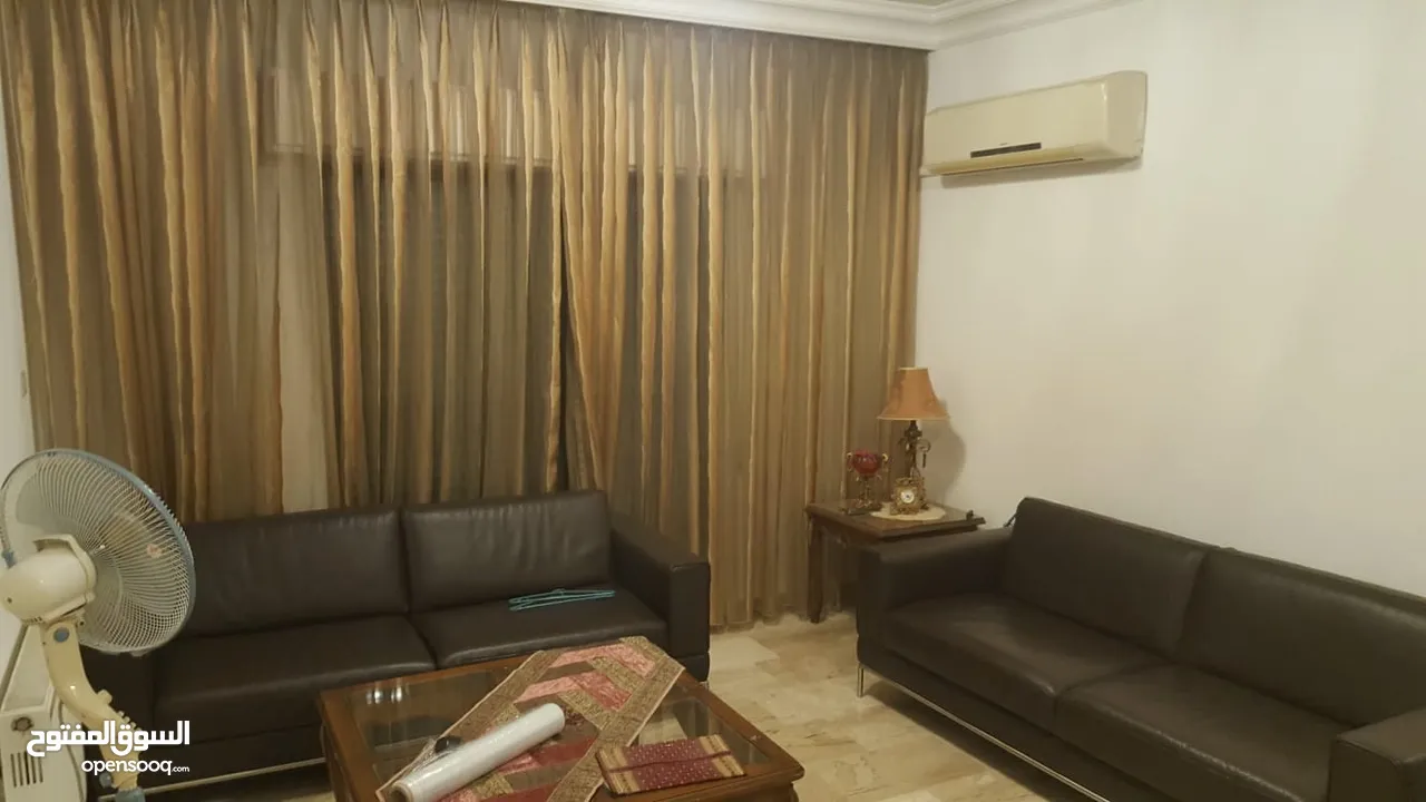 Flat / Apartment in Al Rabiah 4 Master Bedrooms  شقة لليجار في الرابية، فخمة و مأثثة و كبيرة 210 متر