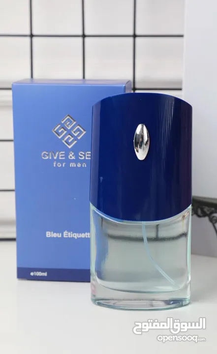 ثلاث علب عطور عالمية بسعر عطر واحد