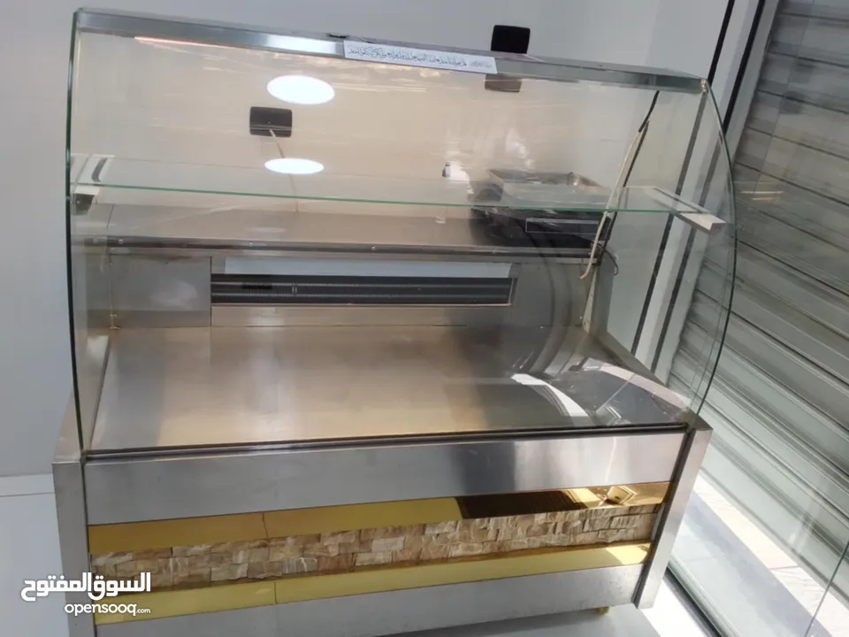 ثلاجات عرض وديلي وثلاجة شنينة او قشطة بحالة الوكالة