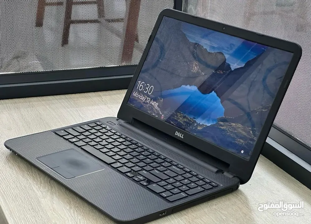 Laptop dell latitude بسعر حرق