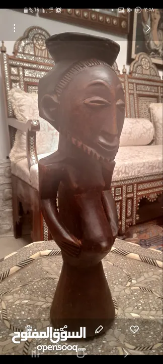 متحفيه للمهتمين منحوتة Luba hemba متحفية - أفريقيا-الكونغو  قديمه