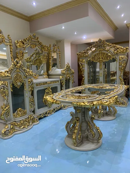 المتفوقون للمقاولات و صيانة المباني ... خدمات البناء والتشييد ، العزل الحراري ..