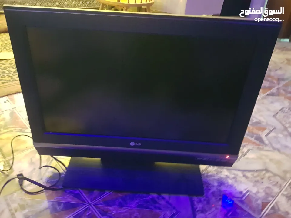 تلفزيون ال جي ونظام ستلايت كامل صحن ولاقط مدخلين وريموت عدد 2 ورسيفر وارد امريكي
