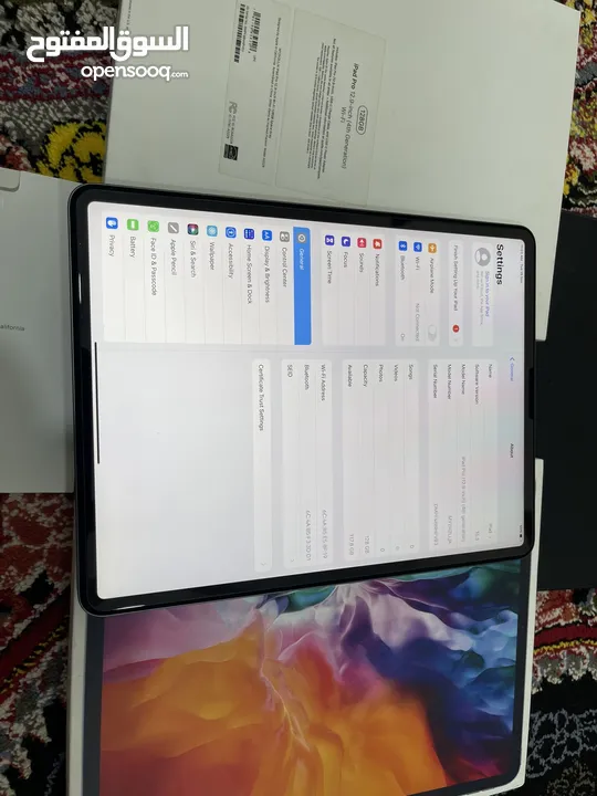 ايباد برو 12.9 انش 128 قيقا الرابع 2020 نظيف مو مصلح مع الاغراض كامله الكرتونه والشحن