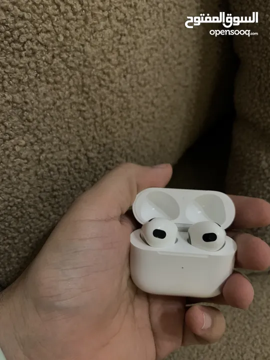 سماعة ابل اصلية airpods 3 نظيفة جداً