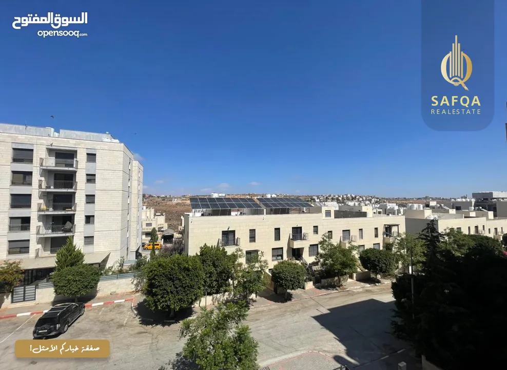 شقة مفروشة مميزة وواسعة مفتوحة من 3 جهات  للبيع في الريحان