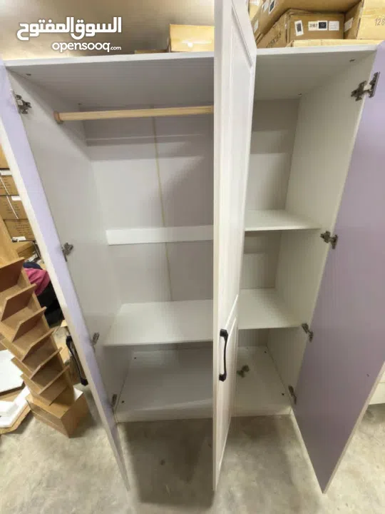 خزانة ملابس عصرية أضيفي لمنزلك لمسة من الأناقة والترتيب مع أفخم الخزائن