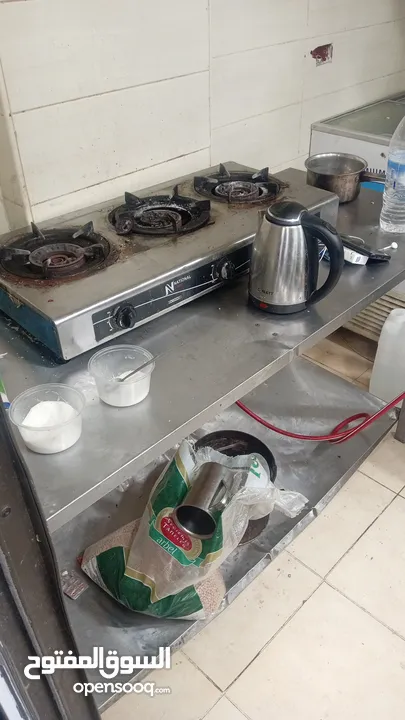 مطعم حمص وفلافل اسناكات للبيع في السلط