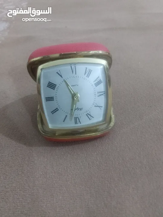ساعة انتيكا نحاس قديمه بحالة جيده