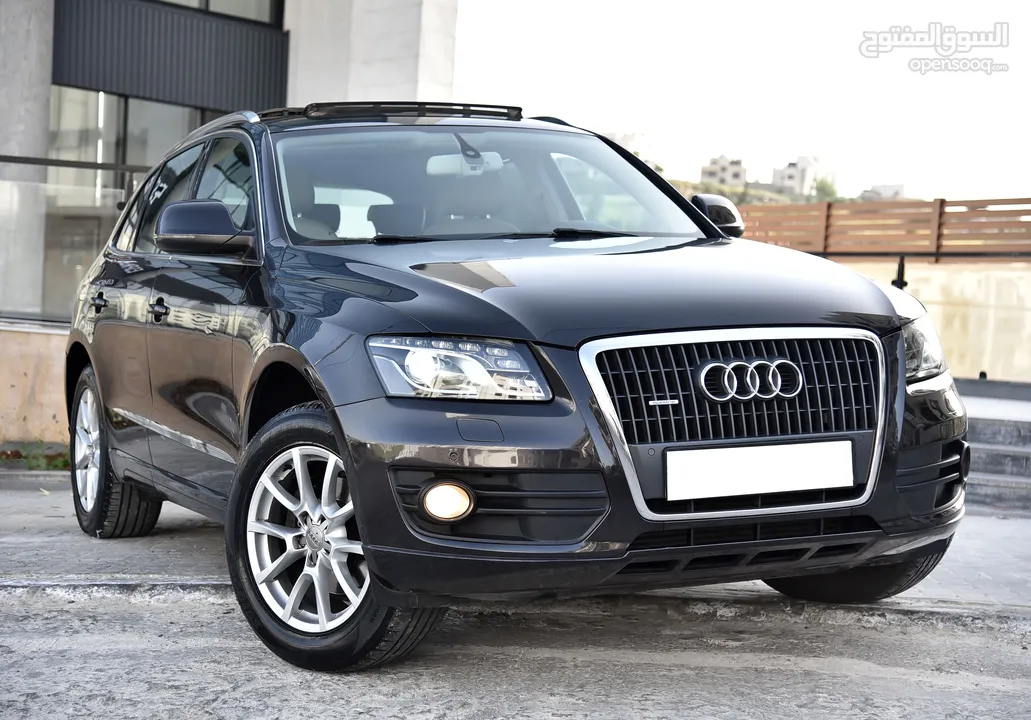 اودي Q5 كواترو وارد وصيانة الوكالة 2013 Audi Q5 Quattro 2.0T