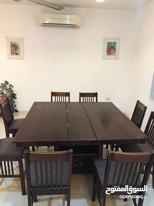 Dining table for sale