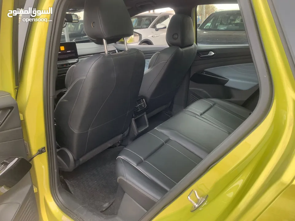 Volkswagen ID.4X pure -2021 لون فسفوري مميز فحص كامل