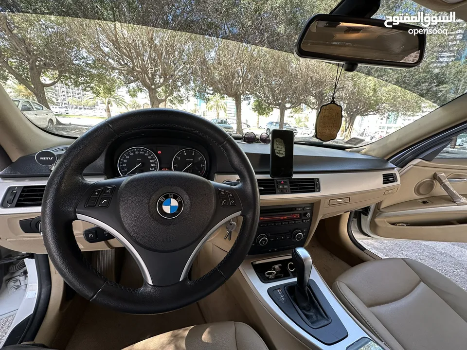 BMW 320i. 2012