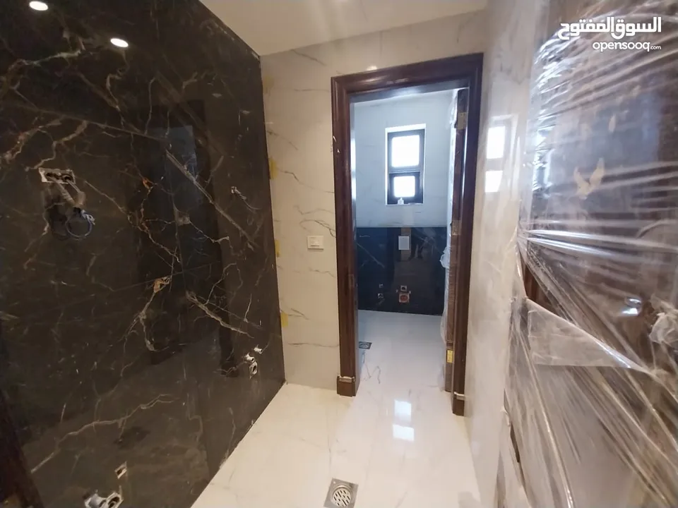 Unfurnished apartment  ( part of villa ) to Rent  ( Property 38566 )-174775474