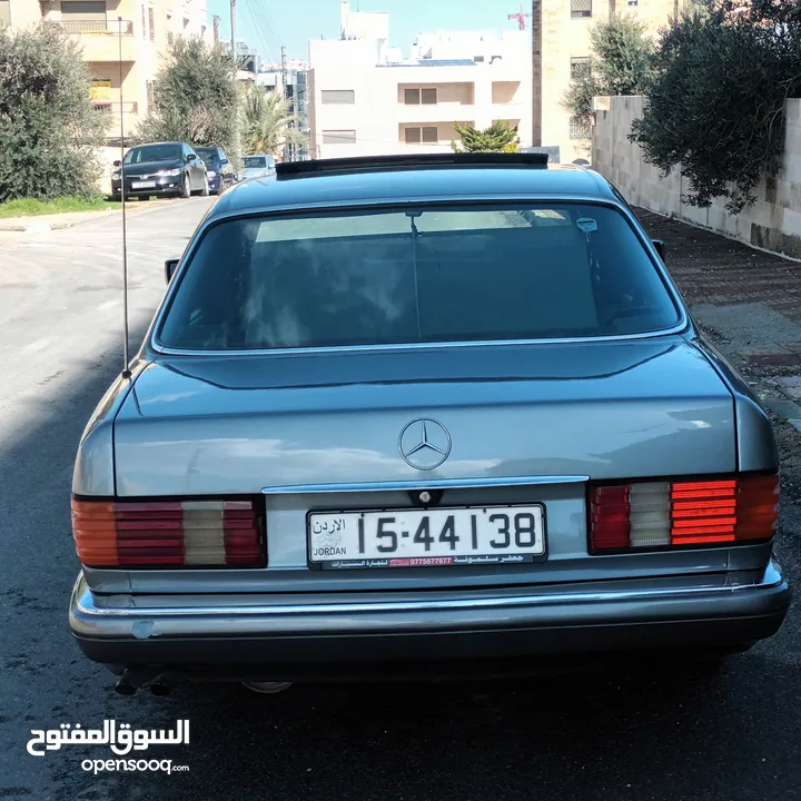 Mercedes  300 SE تب نضافة