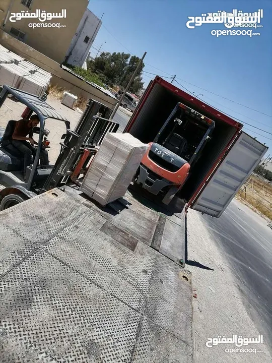 خدمة تأجير رافعات شوكية مع سائق او بدون خدمة تنزيل جميع انواع البضائع تحت اشراف كادر مخصص