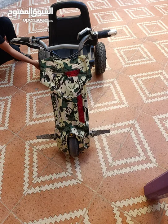 دراجه كهربائيه