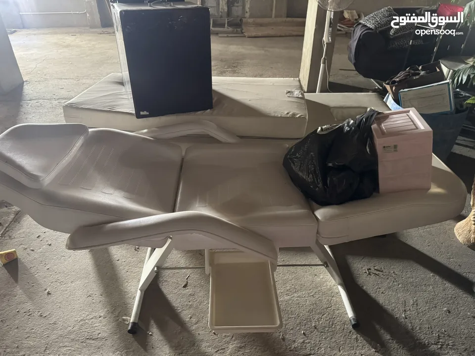 Ladies Saloon all Items sale in good price