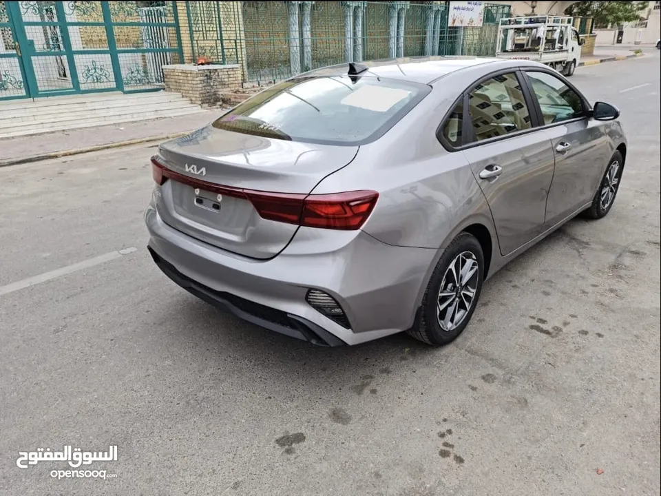 2023 كيا فورتي 2023 Kia Forte