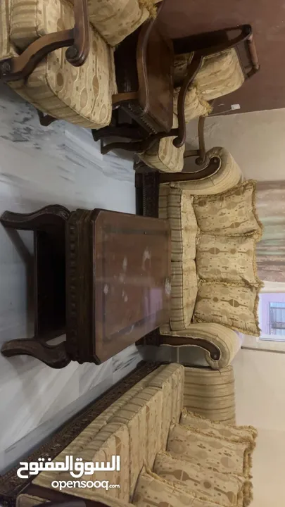 كنب نضيف قابل ب التفاوض