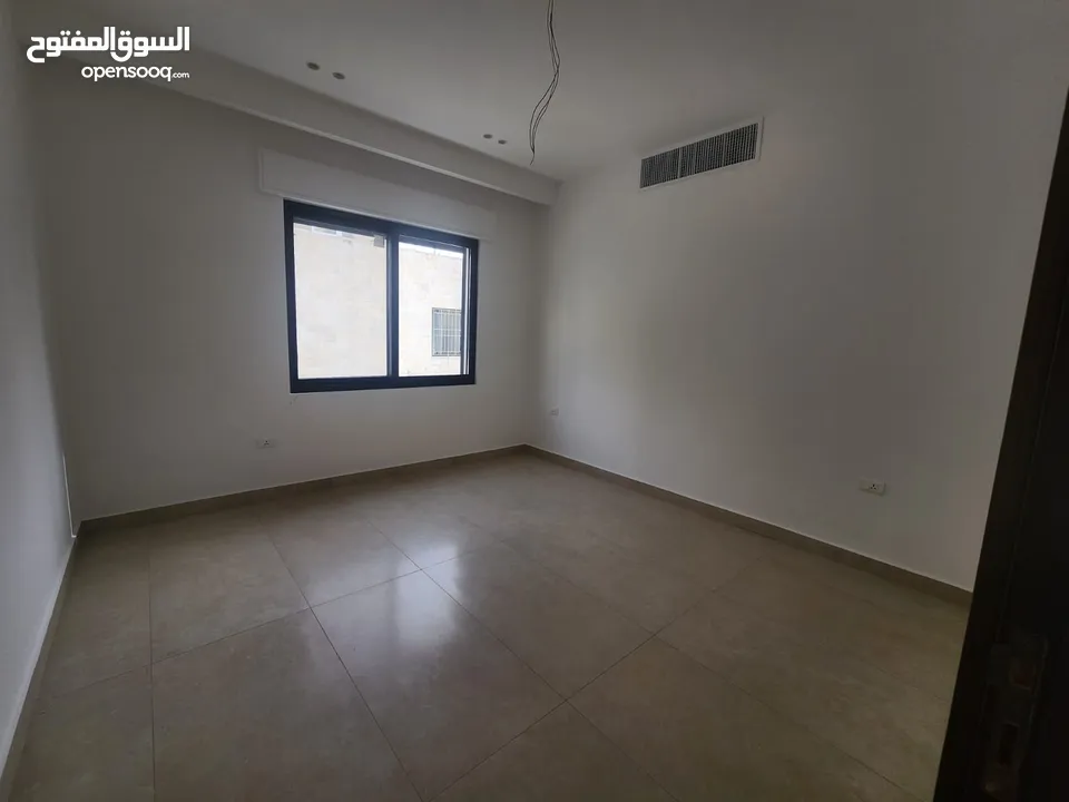 فيلا متلاصقة للبيع في عبدون - ref:14545