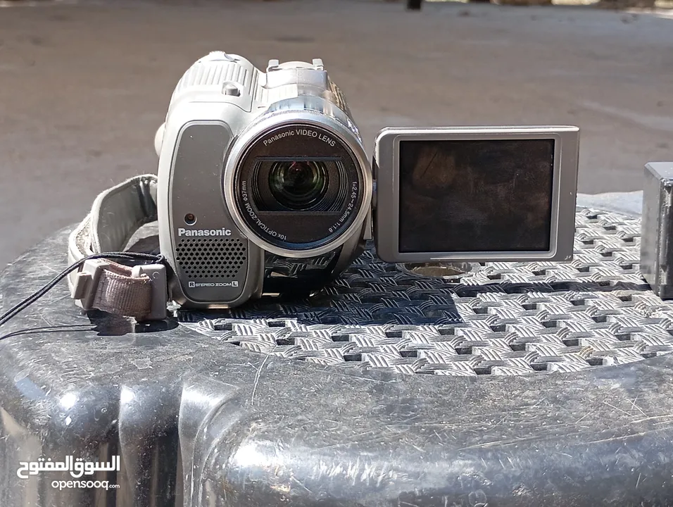 كاميرا Panasonic كلاسيكيه ديجيتال احترافيه تصوير فيديو و صور