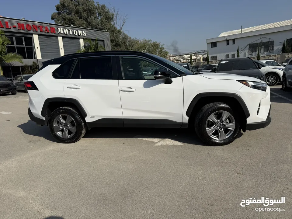 تويوتا RAV4 ترخيص 2022 محرك 2500 هايبرد جير أوتوماتيك 296 حصان