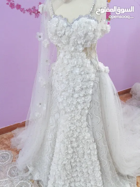شروة للبيع 20 فستان زفاف وسهره كلهن كامل ب120 ريال