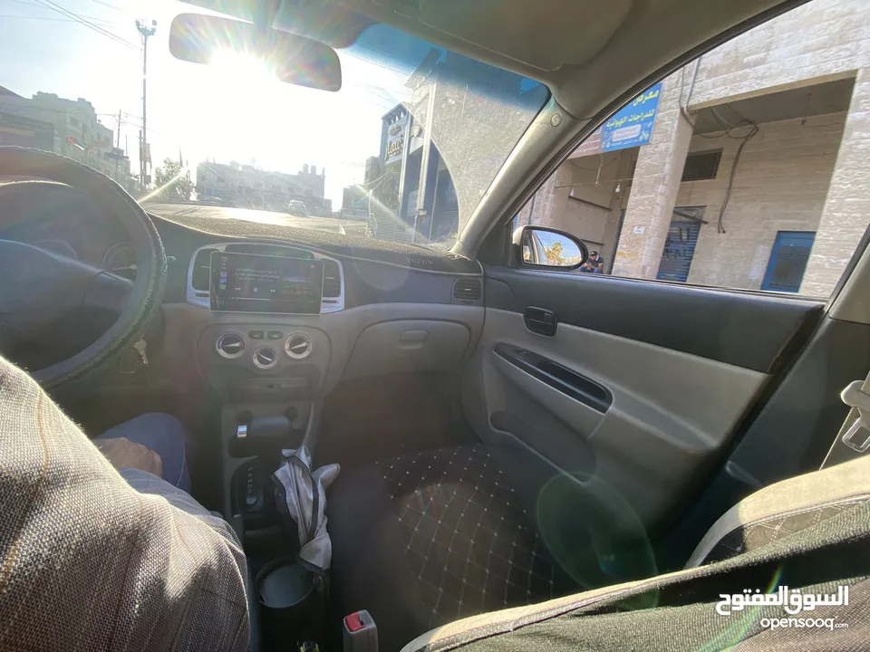 للبيع Hyundai Verna 2008-  موتور 1400  - اقتصادية -   حالتها ممتازة   اللون: (فضي ميتاليك )