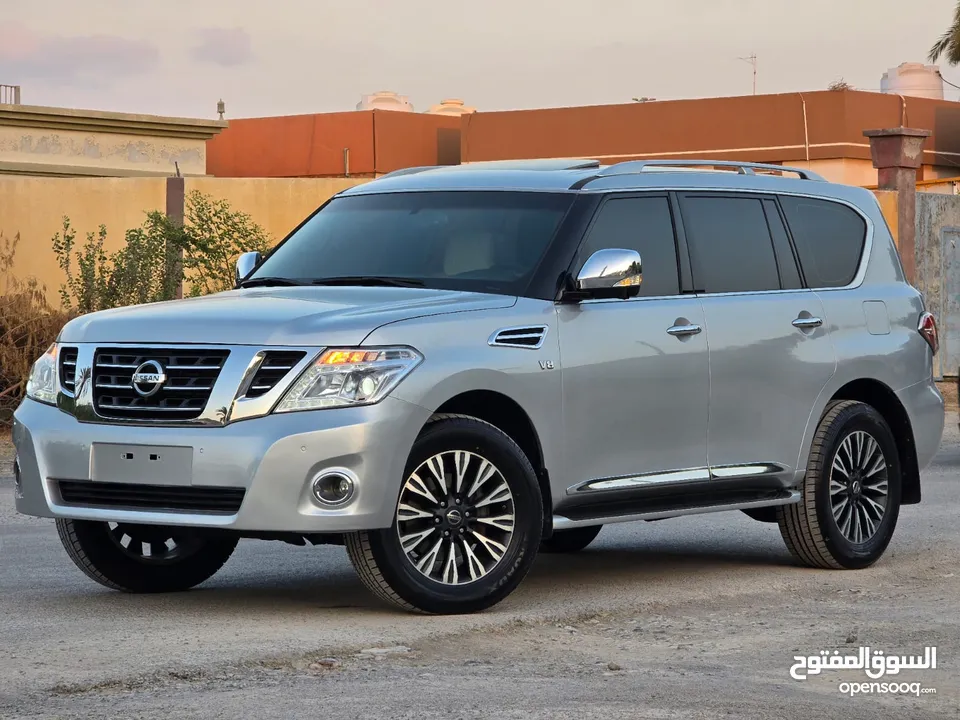 Nissan patrol V8 SE320 2015 GCC price 68,000 AED