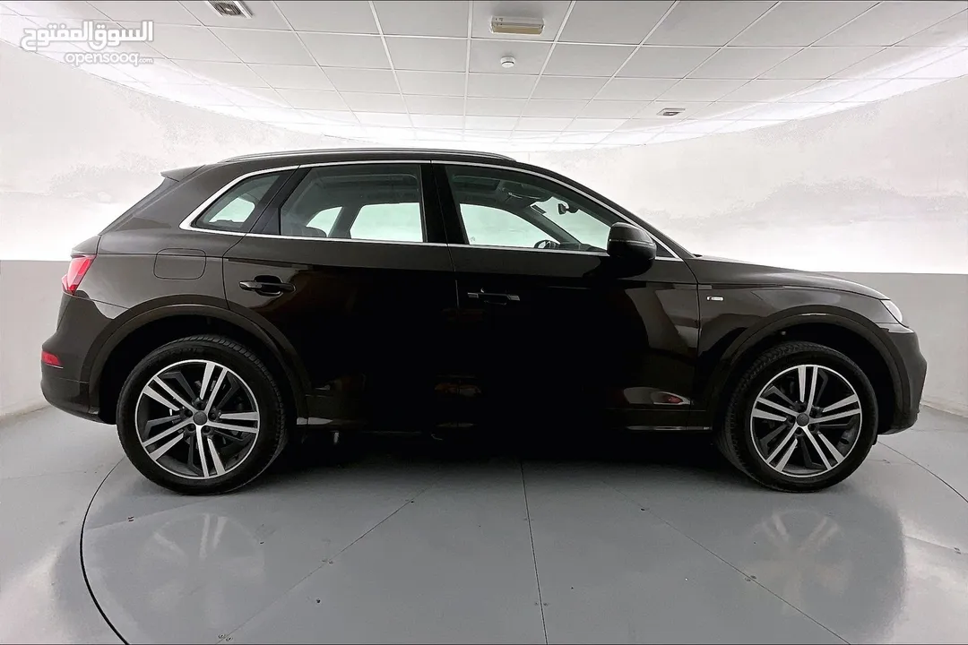 2020 Audi Q5 45 TFSI quattro S-Line & Technology Selection  • Flood free • 1.99% financing rate